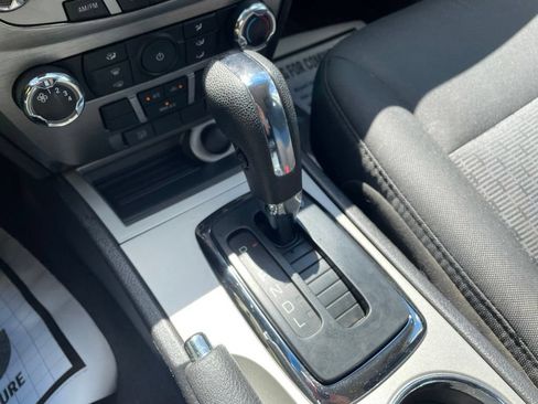 Used 2012 Ford Fusion SE FWD image 19