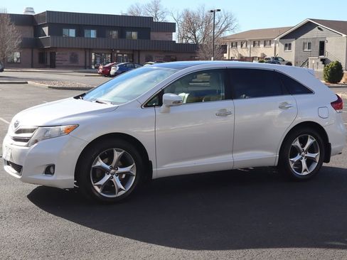 Used 2014 Toyota Venza XLE image 10