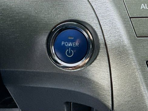 Used 2015 Toyota Prius Three FWD image 17