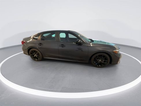 Used 2025 Honda Civic Sport image 8