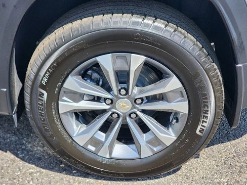 New 2026 Chevrolet Equinox LT w/ Convenience Package II image 4