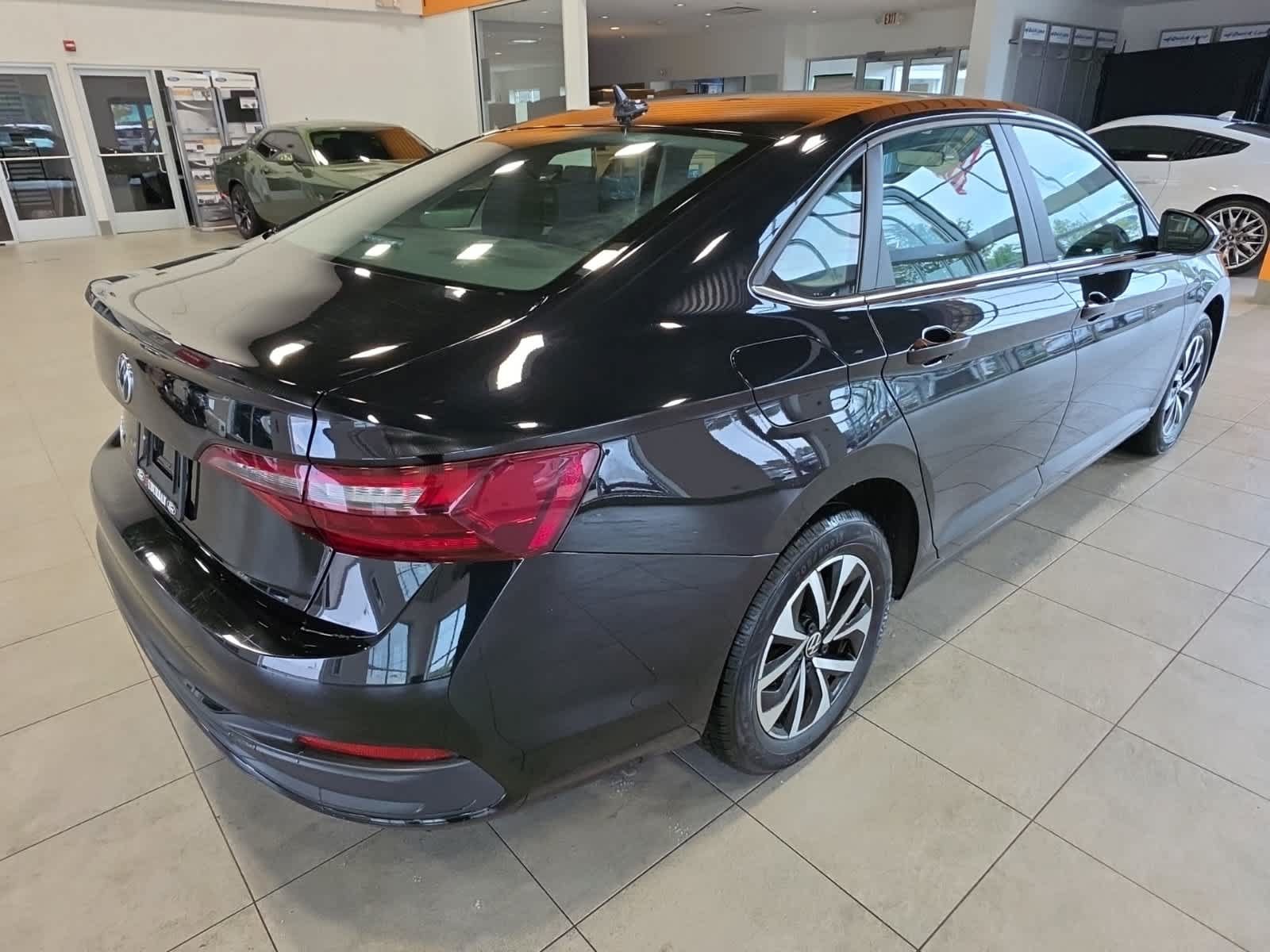 Used 2024 Volkswagen Jetta S FWD image 9