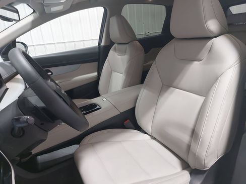 Used 2025 Nissan Murano SL image 15