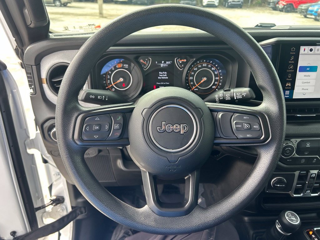 Used 2026 Jeep Wrangler Unlimited Sport AWD/4WD image 15
