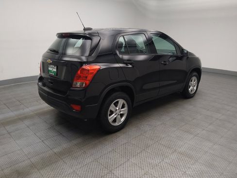 Used 2021 Chevrolet Trax LS AWD/4WD image 10