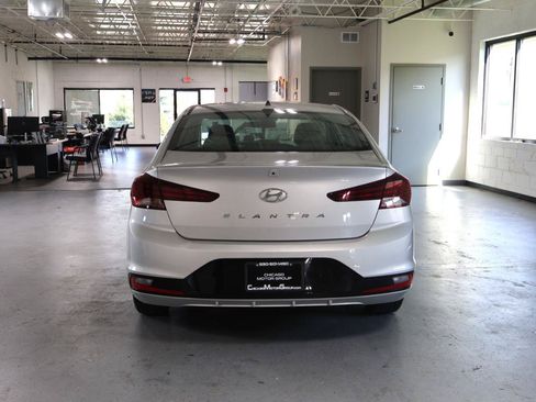 Used 2019 Hyundai Elantra SEL FWD image 8