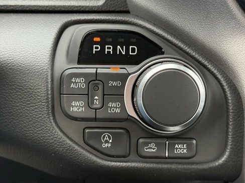 New 2026 RAM 1500 Big Horn AWD/4WD image 19
