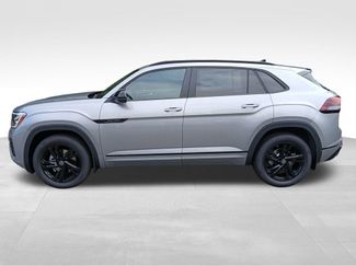 New 2026 Volkswagen Atlas Cross Sport SEL R-Line video 2