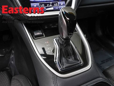 Used 2022 Subaru Outback Premium AWD/4WD image 13