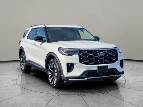 Certified 2025 Ford Explorer Platinum w/ LUX Leather Package AWD/4WD image 14
