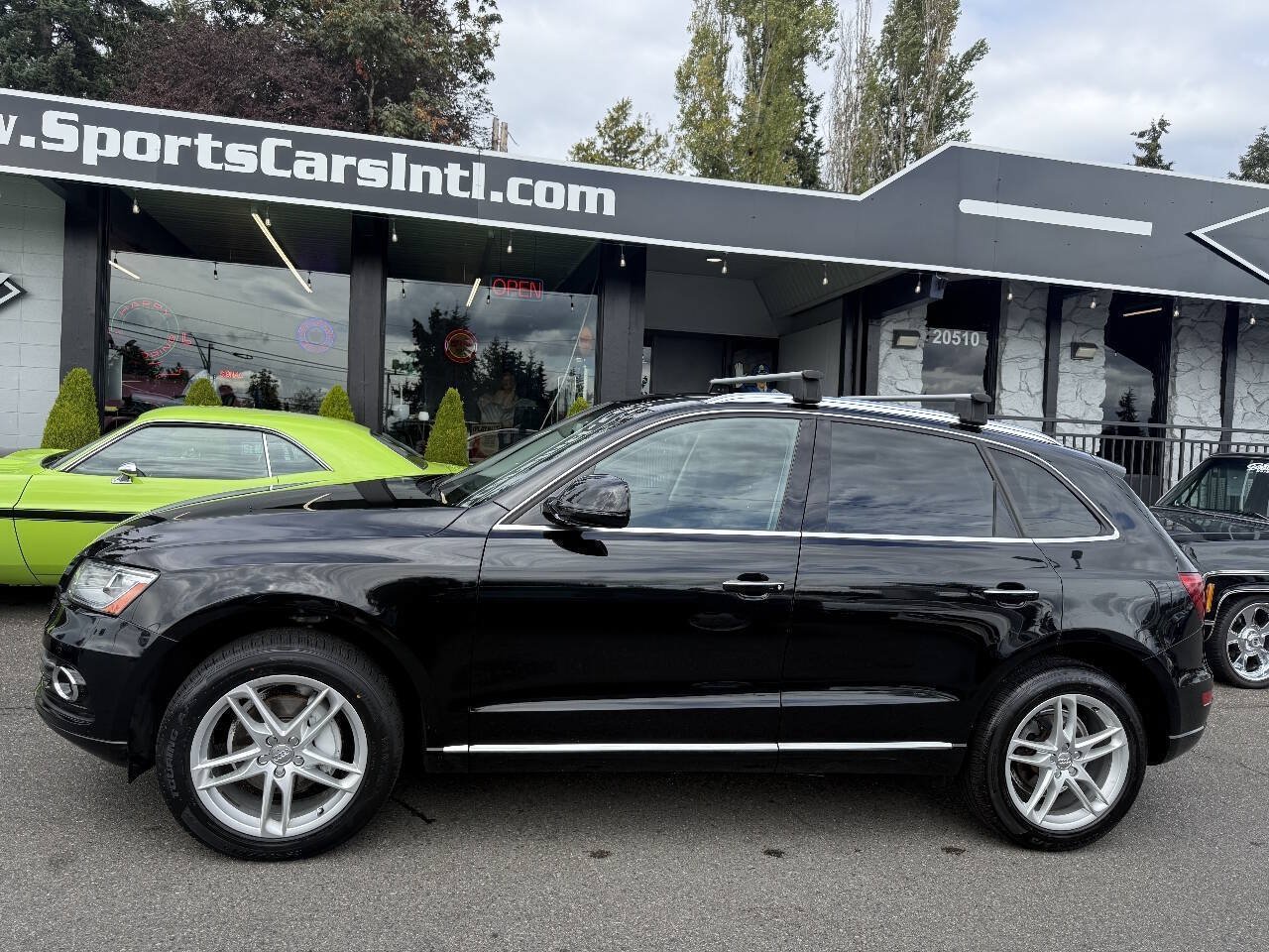 Used 2016 Audi Q5 2.0T Premium Plus w/ Technology Package AWD/4WD image 2