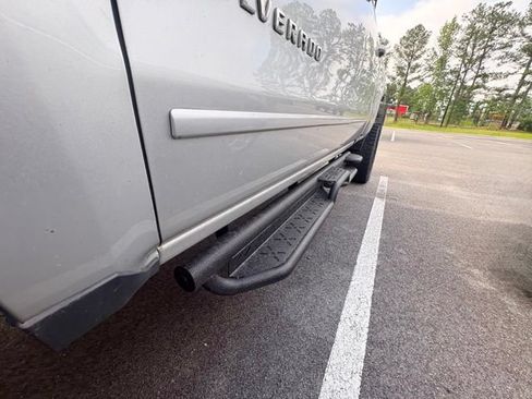 Used 2018 Chevrolet Silverado 1500 LT w/ Trailering Package AWD/4WD image 2