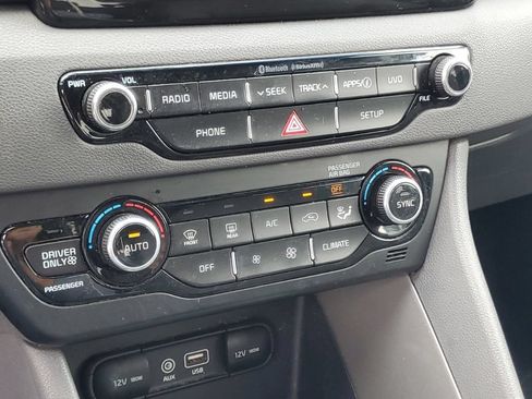 Used 2019 Kia Niro LX FWD image 20