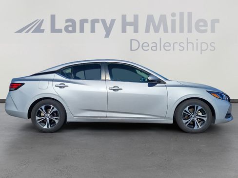 Used 2023 Nissan Sentra SV image 7