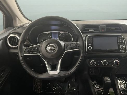 Used 2020 Nissan Versa S FWD image 10