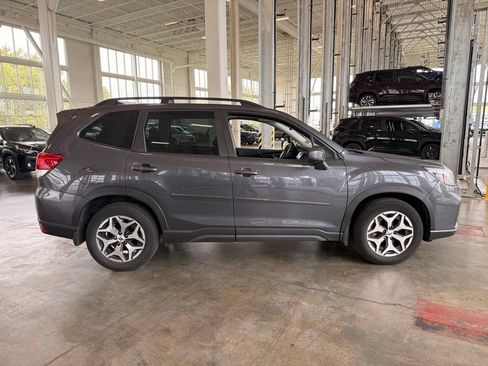 Certified 2021 Subaru Forester Premium w/ Popular Package #1 AWD/4WD image 2