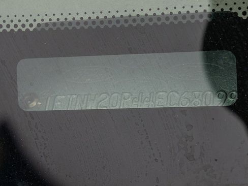 Used 2004 Ford F250 XL image 32