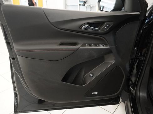 Certified 2023 Chevrolet Equinox RS w/ RS Leather Package FWD image 18