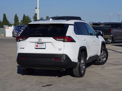 Used 2024 Toyota RAV4 XLE AWD/4WD image 8