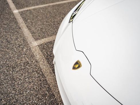 Used 2018 Lamborghini Huracan LP 580-2 image 35