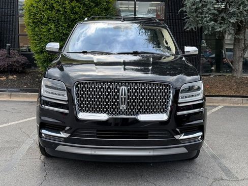 Used 2020 Lincoln Navigator Black Label w/ Cargo Convenience Package AWD/4WD image 3