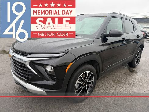 Used 2024 Chevrolet TrailBlazer LT w/ Driver Confidence Package FWD image 1