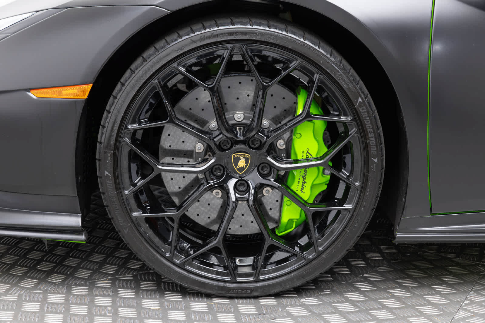 Used 2023 Lamborghini Huracan Tecnica RWD image 14