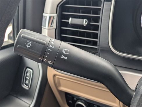 Used 2023 Ford F150 XLT image 27