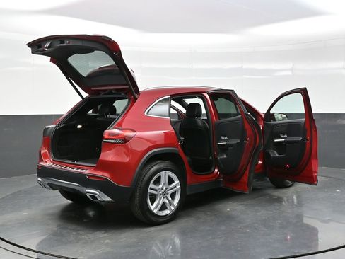 Used 2022 Mercedes-Benz GLA 250 250 4MATIC image 31