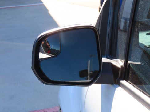 Used 2018 Ford Transit Connect XLT image 18