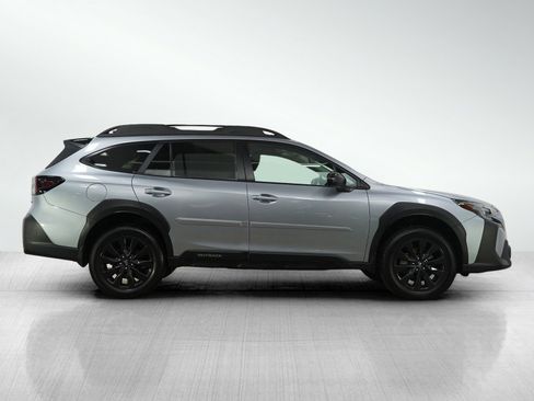 Used 2023 Subaru Outback Onyx Edition image 6