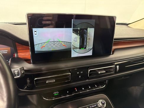 Used 2021 Lincoln Nautilus Reserve w/ Equipment Group 202A image 18