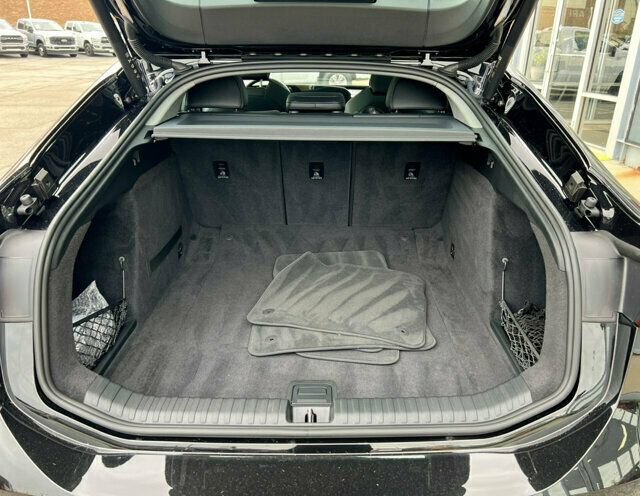 Used 2025 Audi A6 e-tron Prestige AWD/4WD image 9