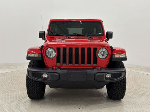 Used 2021 Jeep Wrangler Unlimited Rubicon w/ Cold Weather Group AWD/4WD image 6