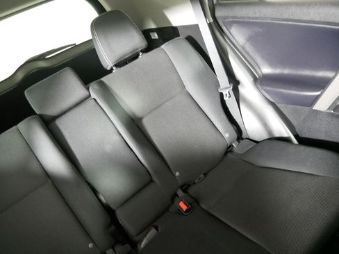 Used 2018 Toyota RAV4 XLE image 14