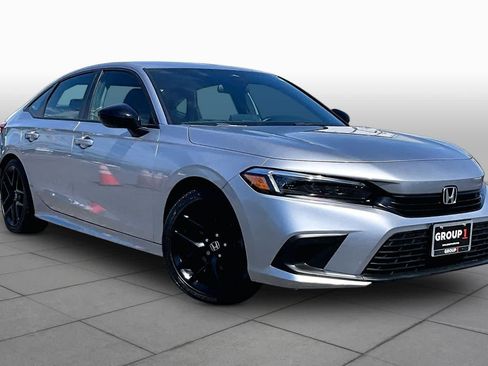 Used 2023 Honda Civic Sport image 3