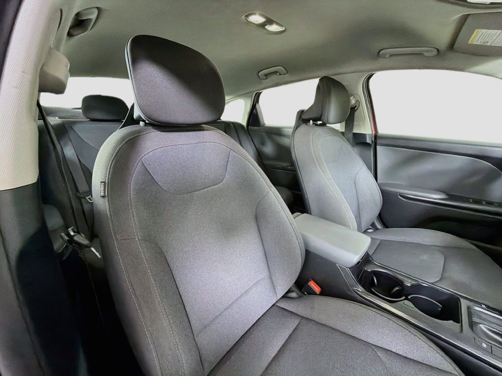 Used 2025 Kia K4 FWD image 29