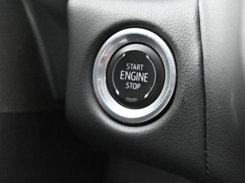 Used 2024 Chevrolet Tahoe Premier AWD/4WD image 25