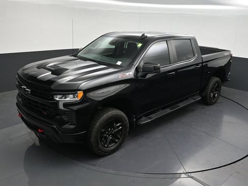 Used 2024 Chevrolet Silverado 1500 LT Trail Boss AWD/4WD image 16
