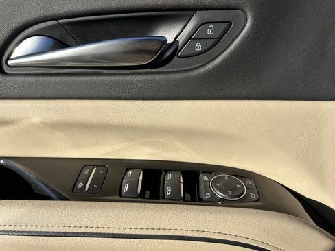 Used 2024 Cadillac Escalade ESV Premium Luxury image 57