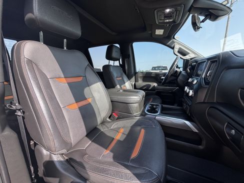 Used 2022 GMC Sierra 2500 AT4 w/ AT4 Premium Plus Package AWD/4WD image 18