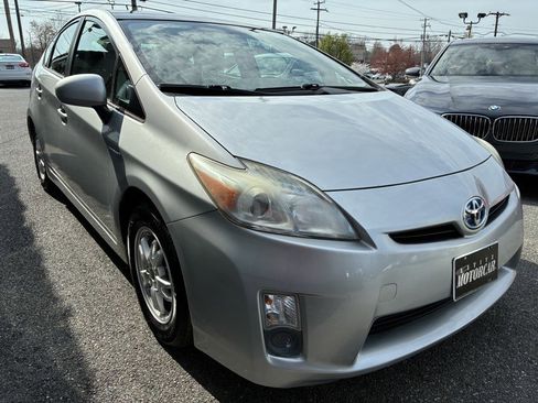 Used 2010 Toyota Prius Five image 1
