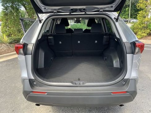 Certified 2025 Toyota RAV4 LE FWD image 32