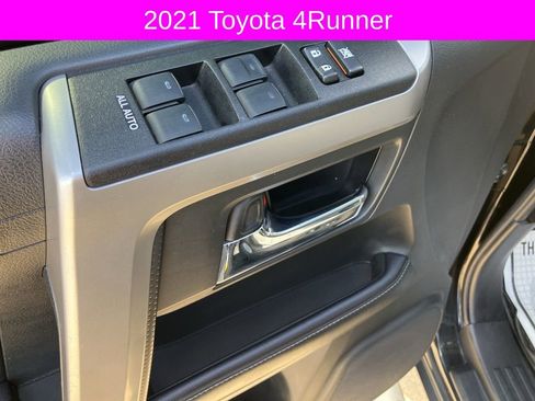 Used 2021 Toyota 4Runner SR5 Premium image 28