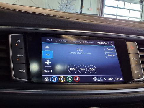 Used 2023 Buick Enclave Avenir w/ Avenir Technology Package AWD/4WD image 23
