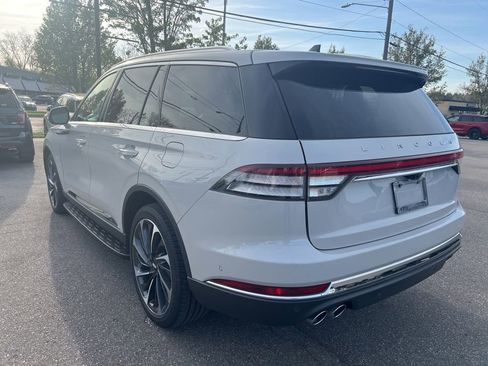 Used 2024 Lincoln Aviator Reserve w/ Equipment Group 201A AWD/4WD image 8