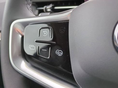 Certified 2025 Volvo EX90 Ultra image 24