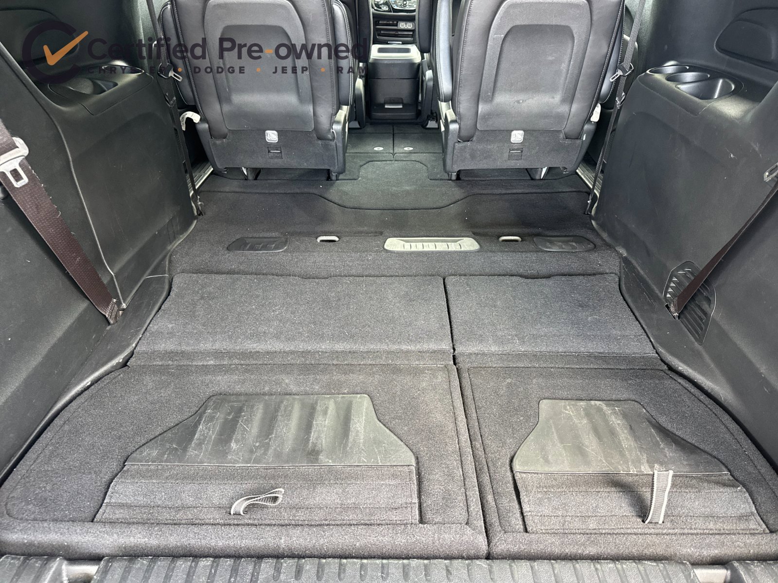 Certified 2025 Chrysler Pacifica Select FWD image 17