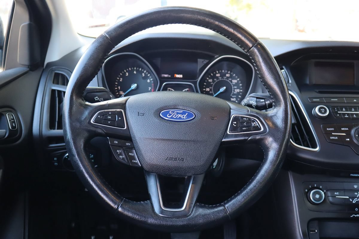 Used 2016 Ford Focus SE w/ Equipment Group 201A FWD image 18