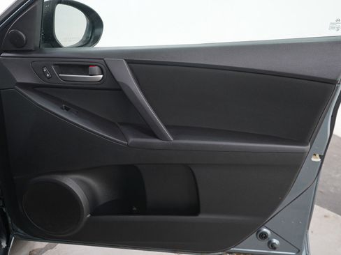 Used 2012 MAZDA MAZDA3 i Touring FWD image 9